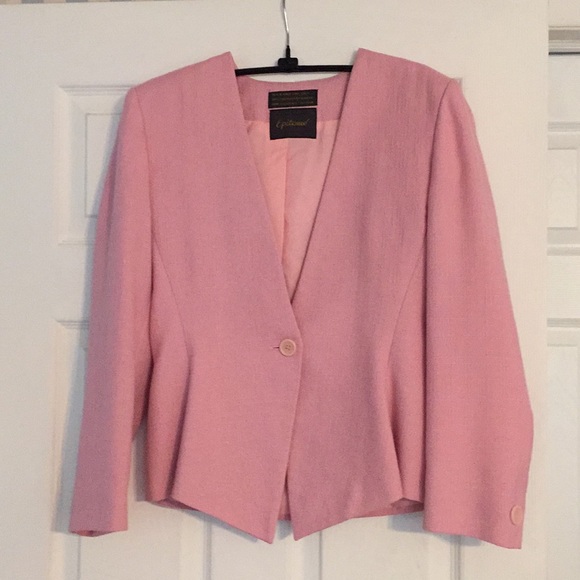 Epitome Jackets & Blazers - Epitome - Light Pink Suit Jacket- Size 8
